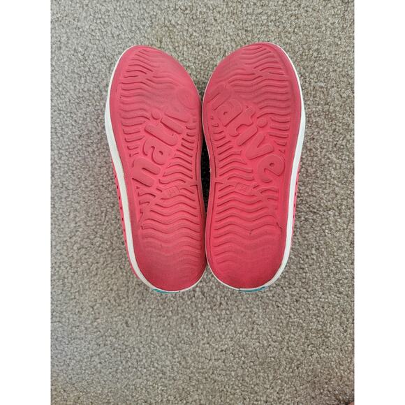 Native Jefferson Red Rubber Slip-On Outdoor Water School Sneaker Shoes Size 4 - Picture 6 of 6